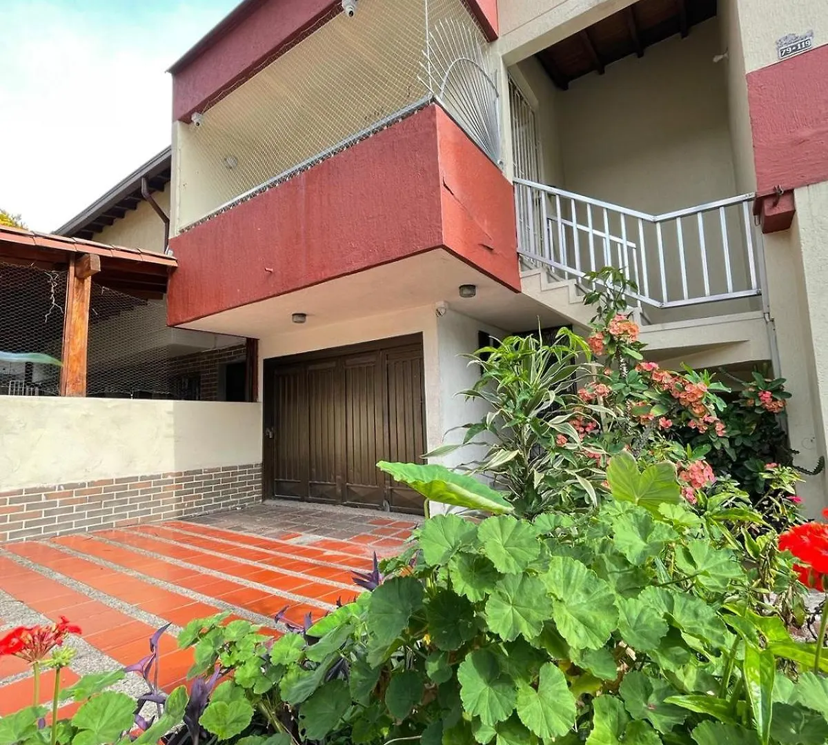 Homestay Casa De Colores Apartment Medellin